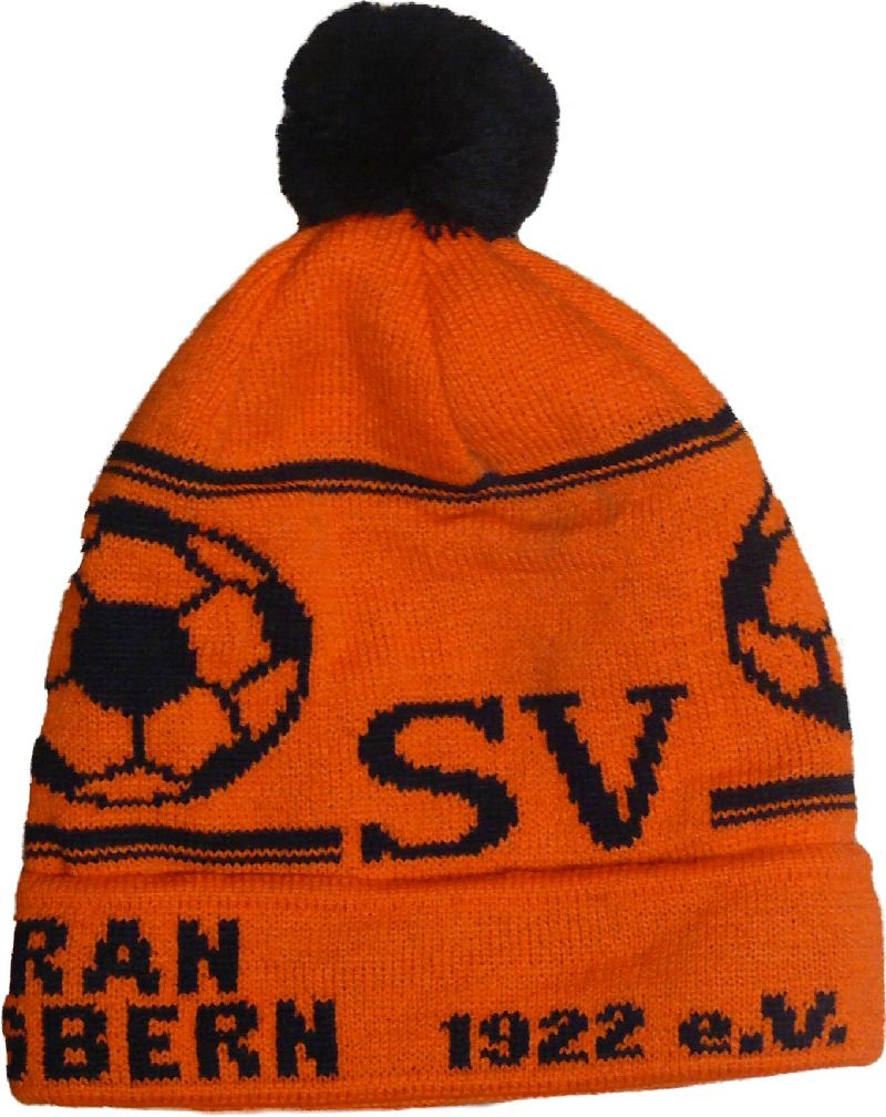 Strickmütze mit Bommel